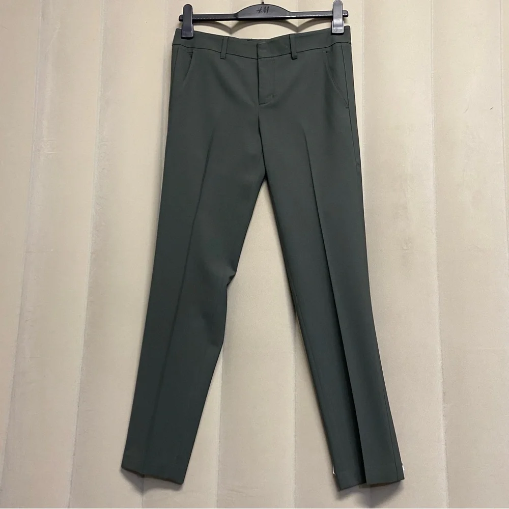 Vince Women’s Dress Pants Size 6 Straight Leg Pleated Front Business Corpcore